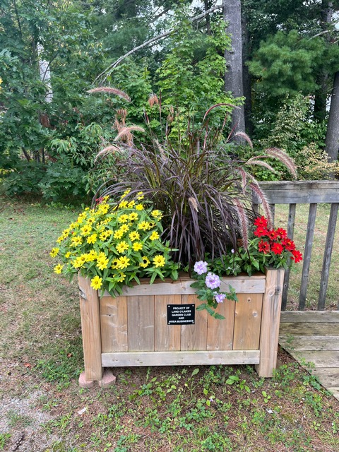 Community Planters Community Planter Boxes – Land O' Lakes Garden Club