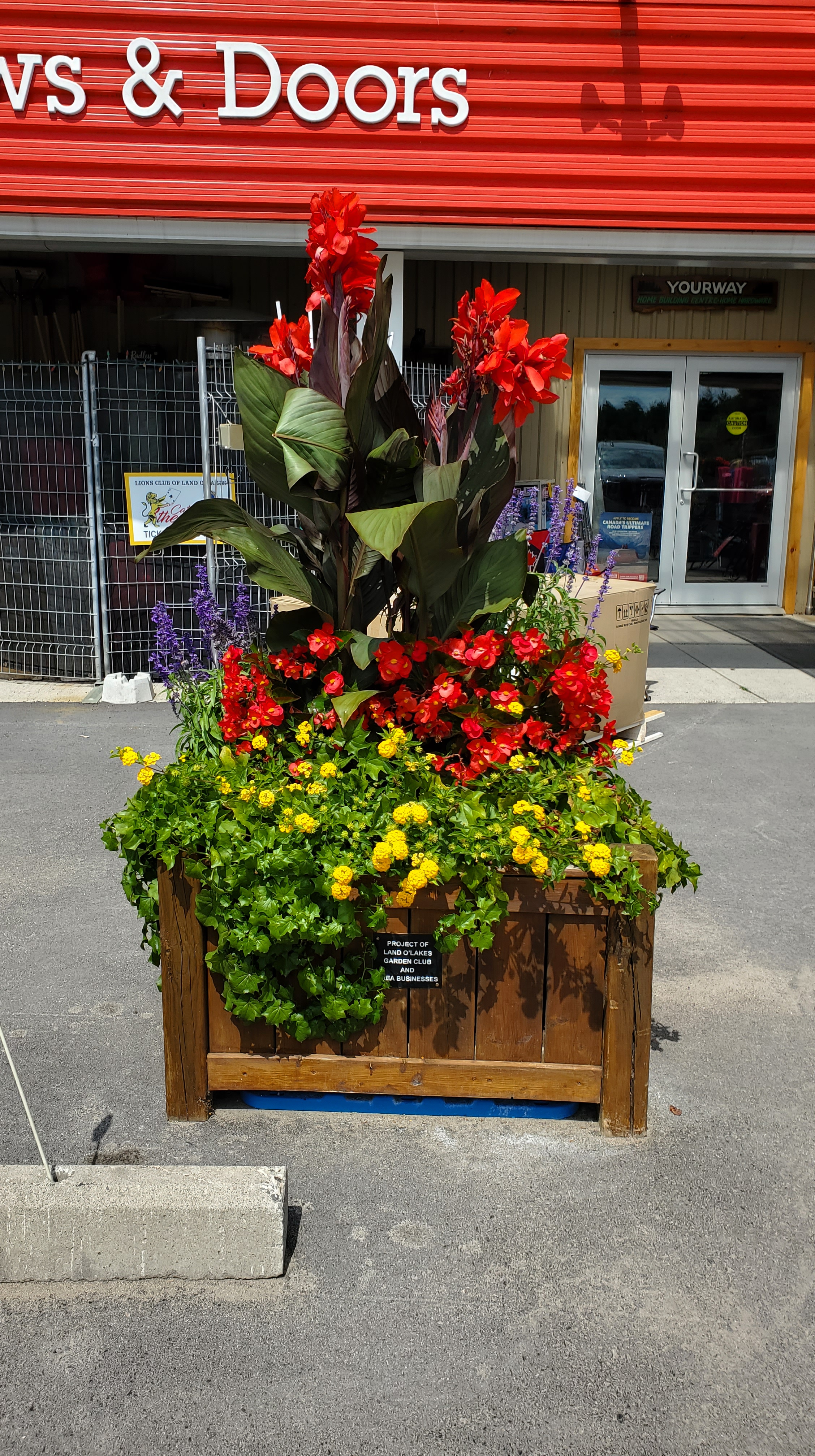 Community Planters Community Planter Boxes – Land O' Lakes Garden Club